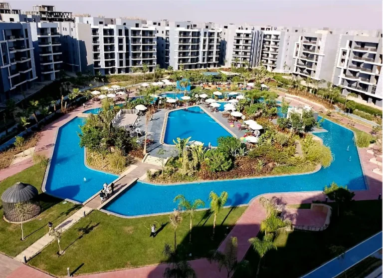 Cyra – Sun Capital in October Gardens by Arabia Holding في October Gardens Cyra – Sun Capital in October Gardens by Arabia Holding في October Gardens