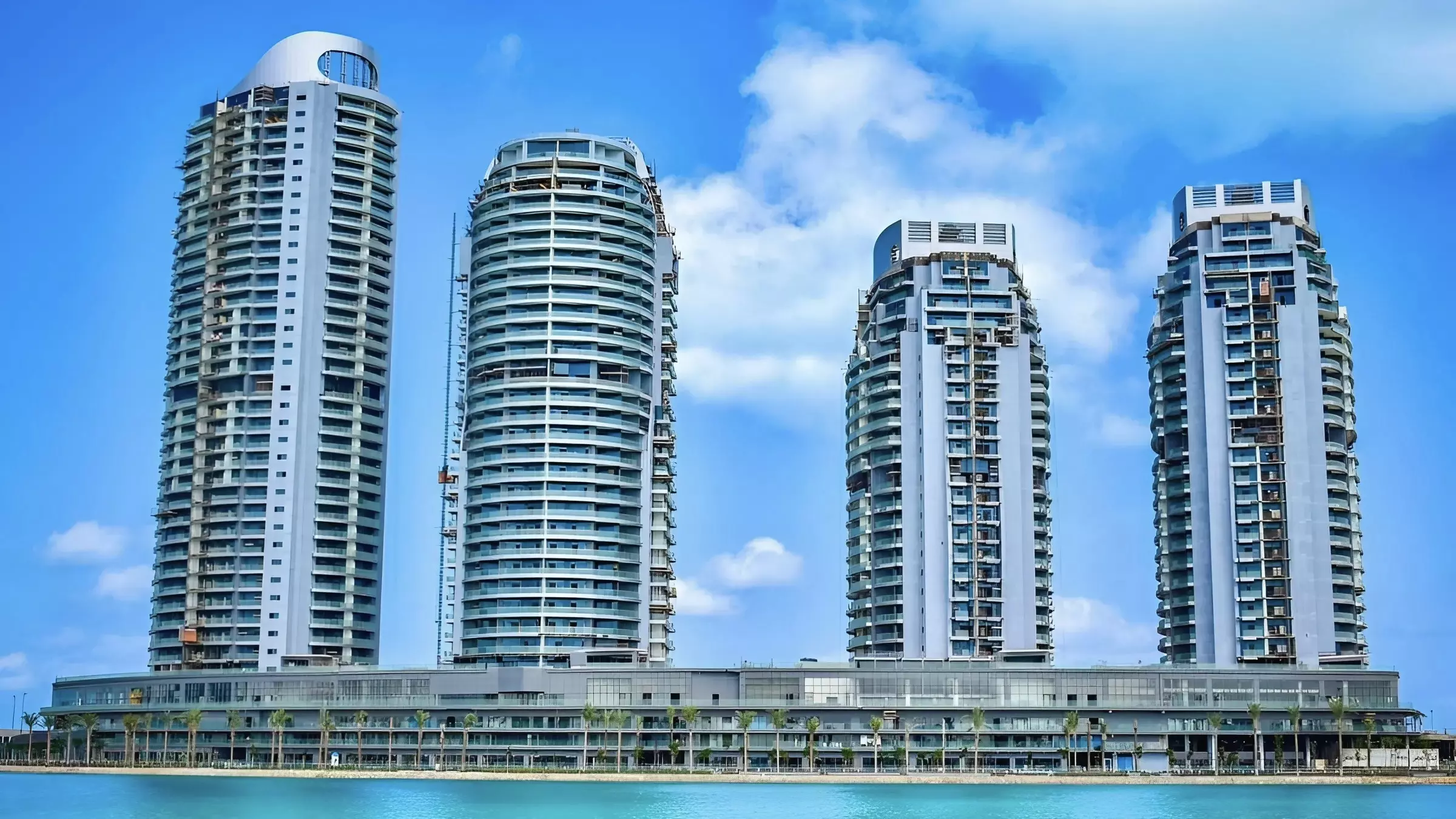 مشروع Beachfront Towers في North Coast - الأسعار والمساحات