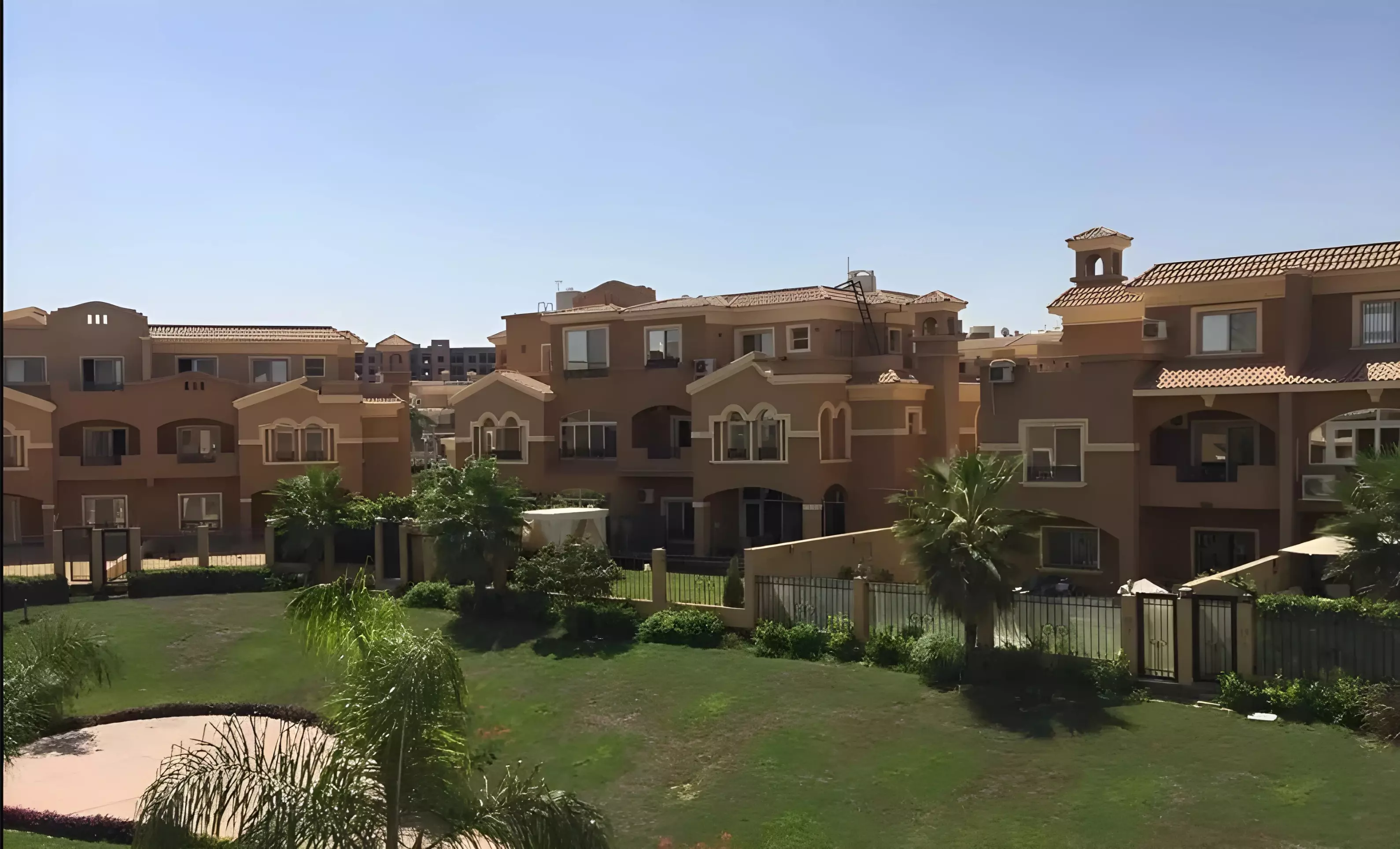 مشروع Les Rois Compound في New Cairo - الأسعار والمساحات
