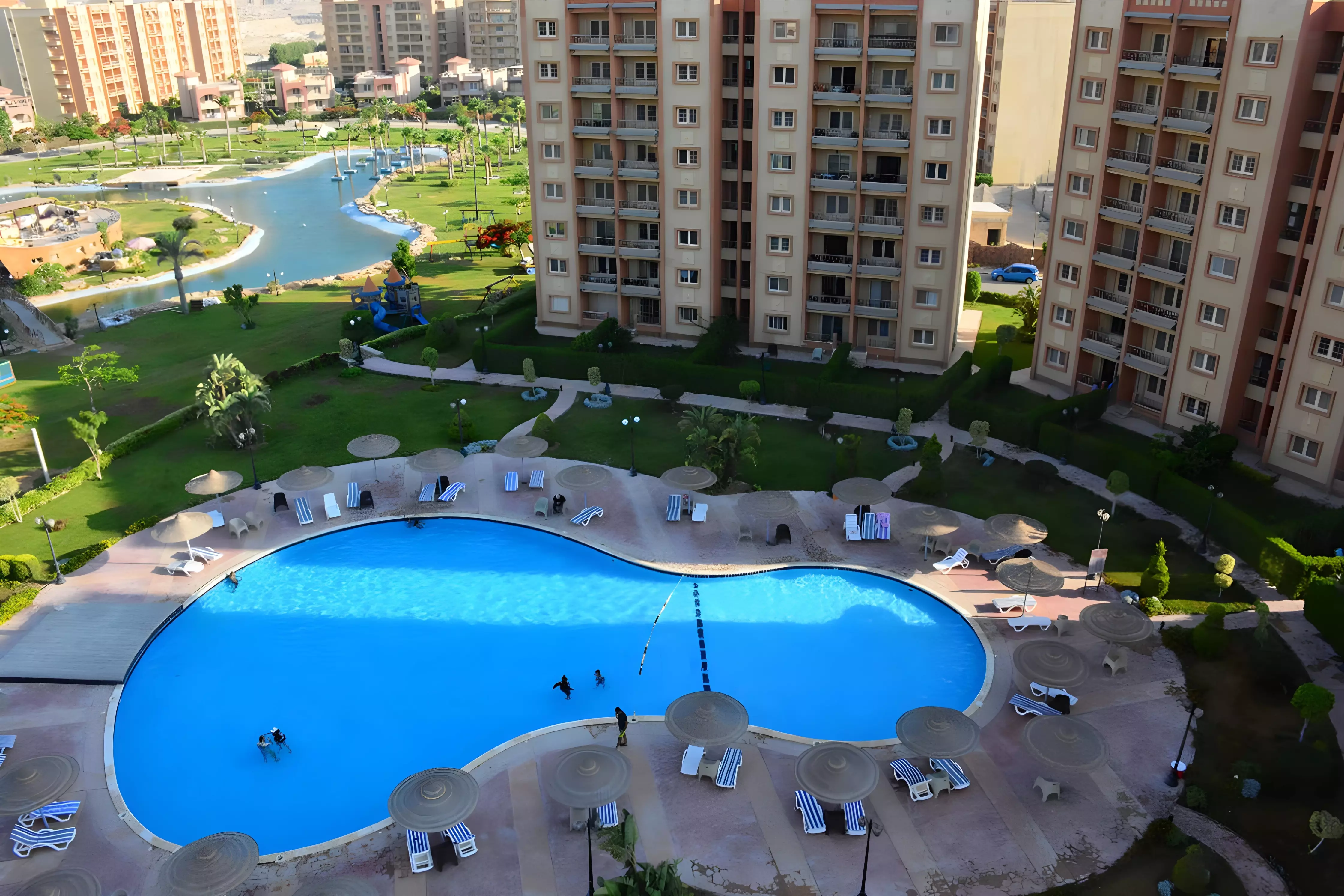 Marseilia Land